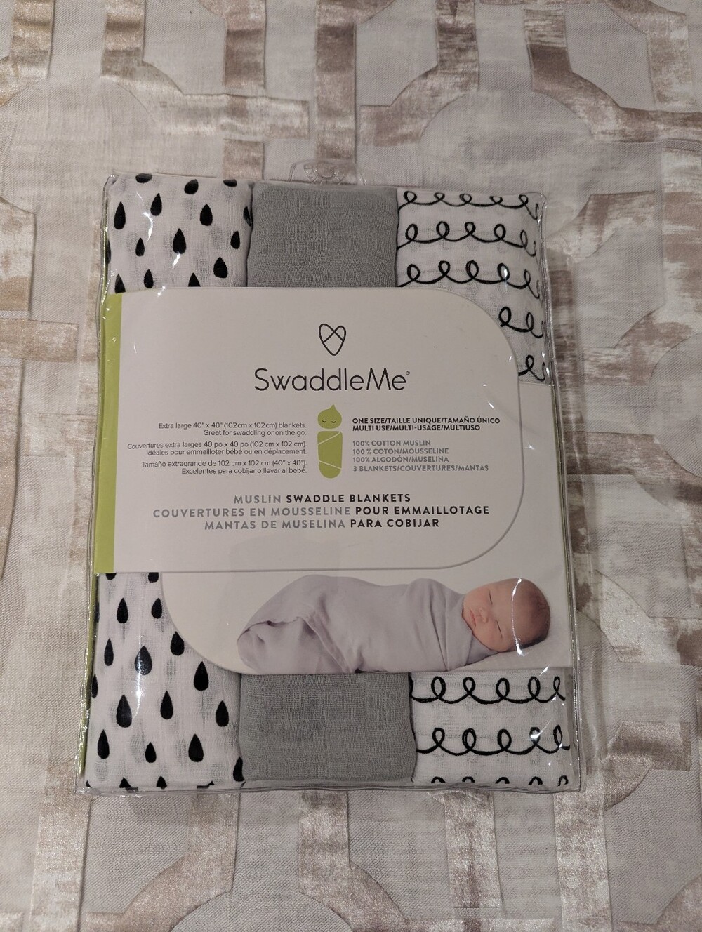 SwaddleMe Cotton Muslin Swaddle Blankets - Gray & White
